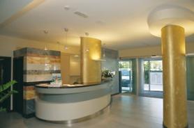 Italský hotel Eraclea Palace s recepcí