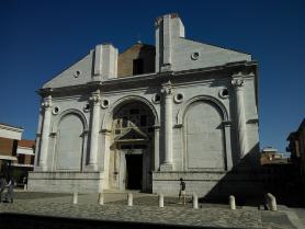 Katedrála Tempio Malatesta v Rimini, Itálie