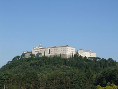 Abruzzo a opatství Montecassino