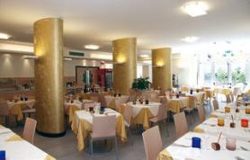 Italský hotel Eraclea Palace s restaurací