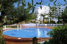 Maltský hotel San Antonio s bazénem