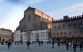 Bologna - náměstí Piazza Maggiore