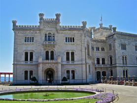 Trieste - zámek Castello di Miramare