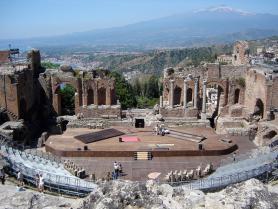 Sicílie - římský amfiteátr v Taormině